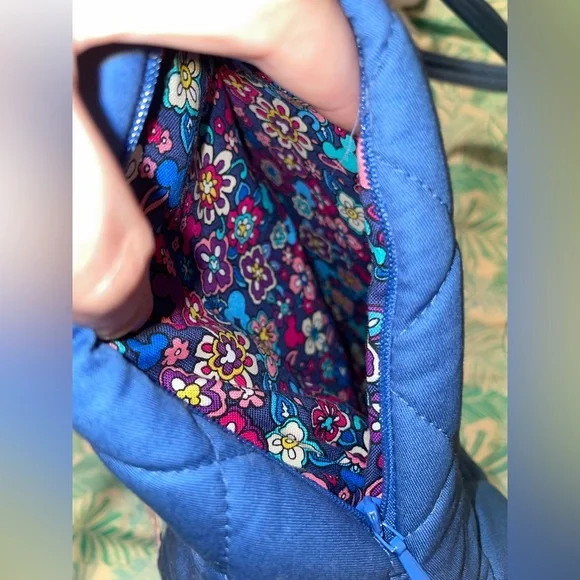 SOLD Disney Vera Bradley small vera tote - Picture 5 of 5